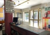 160m² commercial premises for sale in Seville, in the area of The Silver, Avenida Los Gavilanes photo
