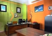 160m² commercial premises for sale in Seville, in the area of The Silver, Avenida Los Gavilanes photo