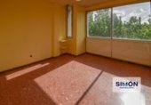 76m² commercial premises for sale in Manresa, in the area of Passeig i Rodalia, Carrer de Carrió photo
