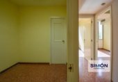 76m² commercial premises for sale in Manresa, in the area of Passeig i Rodalia, Carrer de Carrió photo