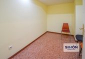 76m² commercial premises for sale in Manresa, in the area of Passeig i Rodalia, Carrer de Carrió photo