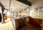 Bar en venta con 158m² en Plasencia, Calle Golondrina foto
