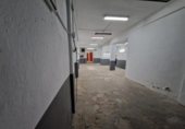 140m² locaux commerciaux pour vente à Leganés, Calle El Sol photo