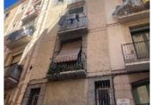 Local comercial en venta con 180m² en Barcelona foto