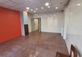 Local comercial en venta con 41m² en Sabadell, Carrer de Sol i Padrís foto