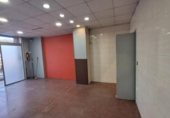 Local comercial en venta con 41m² en Sabadell, Carrer de Sol i Padrís foto