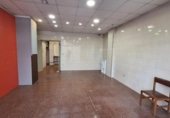 Local comercial en venta con 41m² en Sabadell, Carrer de Sol i Padrís foto
