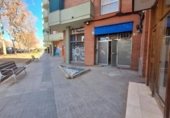 Local comercial en venta con 41m² en Sabadell, Carrer de Sol i Padrís foto