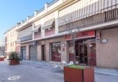 74m² commercial premises for sale in Mollet del Vallès, Carrer de Sant Llorenç photo
