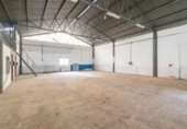 240m² entrepôt industriel pour vente à Jun, Calle Granados photo