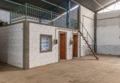 240m² entrepôt industriel pour vente à Jun, Calle Granados photo