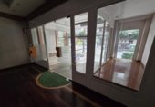 Local comercial en venta con 128m² en Vigo, en la zona de Vigo, avda. de camelias foto