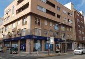 Local comercial en venta con 387m² en Tabernes Blanques, Calle 9 de Octubre foto