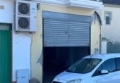 Local comercial en venta con 60m² en Alcalá del Río foto