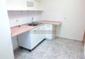Local comercial en alquiler con 110m² en Logroño foto