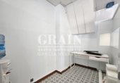 180m² bureaux pour vente à Albacete photo