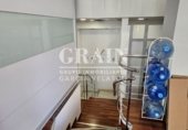 180m² bureaux pour vente à Albacete photo
