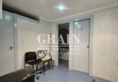180m² bureaux pour vente à Albacete photo