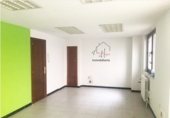 Oficina
en lloguer
amb 30m² a Salamanca, a la zona de Labradors foto