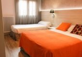 534m² hôtel pour vente à Manresa, dans le quartier de Nouveau Village, Carrer Sant Josep photo