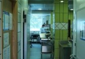 Local comercial en venta con 300m² en Cáceres, en la zona de El Rodeo, Calle Julián Murillo foto