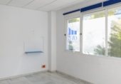 Oficina en alquiler con 141m² en Sevilla, en la zona de Huerta de Santa Teresa foto