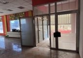 Local comercial en venta con 169m² en Algeciras, paseo victoria eugenia foto