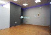 66m² commercial premises for sale in Segovia photo