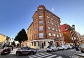 Local comercial en venta con 115m² en Oviedo, en la zona de Fozaneldi, Calle Lope de Vega foto