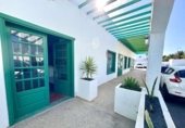 Local comercial en alquiler con 149m² en Teguise, en la zona de Costa Teguise, Avenida El Mar foto