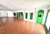Local comercial en alquiler con 149m² en Teguise, en la zona de Costa Teguise, Avenida El Mar foto