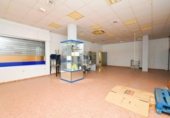 129m² commercial premises for sale in El Ejido, Calle Constantino photo