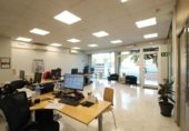 125m² bureaux pour vente à Vilanova i la Geltrú, Carrer de la Masia Cabanyes photo