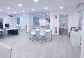 130m² bureau pour vente à Malaga, dans le quartier de Los Tilos photo
