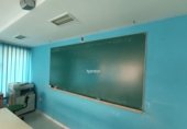 45m² bureaux pour vente à Cáceres photo
