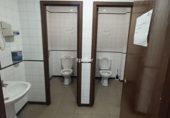 45m² bureaux pour vente à Cáceres photo