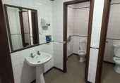 45m² bureaux pour vente à Cáceres photo