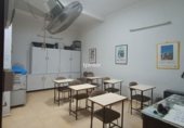 175m² commercial premises for sale in Cáceres, in the area of Kings Huertas photo