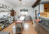 Restaurant
en venda
amb 896m² a Albolote, Calle Víznar foto