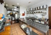 Restaurant
en venda
amb 896m² a Albolote, Calle Víznar foto