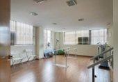 Local comercial en venta con 191m² en Oliva, Calle Menéndez y Pelayo foto