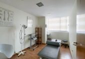 Local comercial en venta con 191m² en Oliva, Calle Menéndez y Pelayo foto