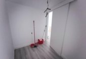 Local comercial en venta con 46m² en l'Hospitalet de Llobregat, en la zona de la Florida, Carrer del Doctor Ramon Solanich i Riera foto