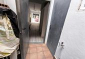 Local comercial en venta con 46m² en l'Hospitalet de Llobregat, en la zona de la Florida, Carrer del Doctor Ramon Solanich i Riera foto