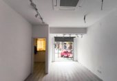 Local comercial en venta con 46m² en l'Hospitalet de Llobregat, en la zona de la Florida, Carrer del Doctor Ramon Solanich i Riera foto