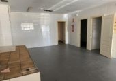 114m² commercial premises for sale in Alacuás, Pasaje 25 de Abril photo