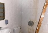 114m² commercial premises for sale in Alacuás, Pasaje 25 de Abril photo