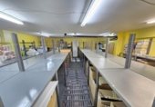 Local comercial en venta con 80m² en Vigo, Povisa foto