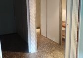 Local comercial en venta con 60m² en Barcelona, en la zona de Barri Gòtic, Carrer de Casanova foto