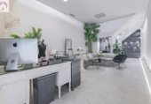 Local comercial en venta con 298m² en Granada, en la zona de Barrio de la Virgen, paseo del salon foto